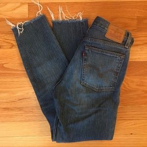Vintage Levi's Straight Leg Skinny Jeans
